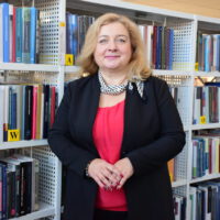 Zdjęcie przedstawia Beatę Zadykowicz zastępcę dyrektora Książnicy Podlaskiej